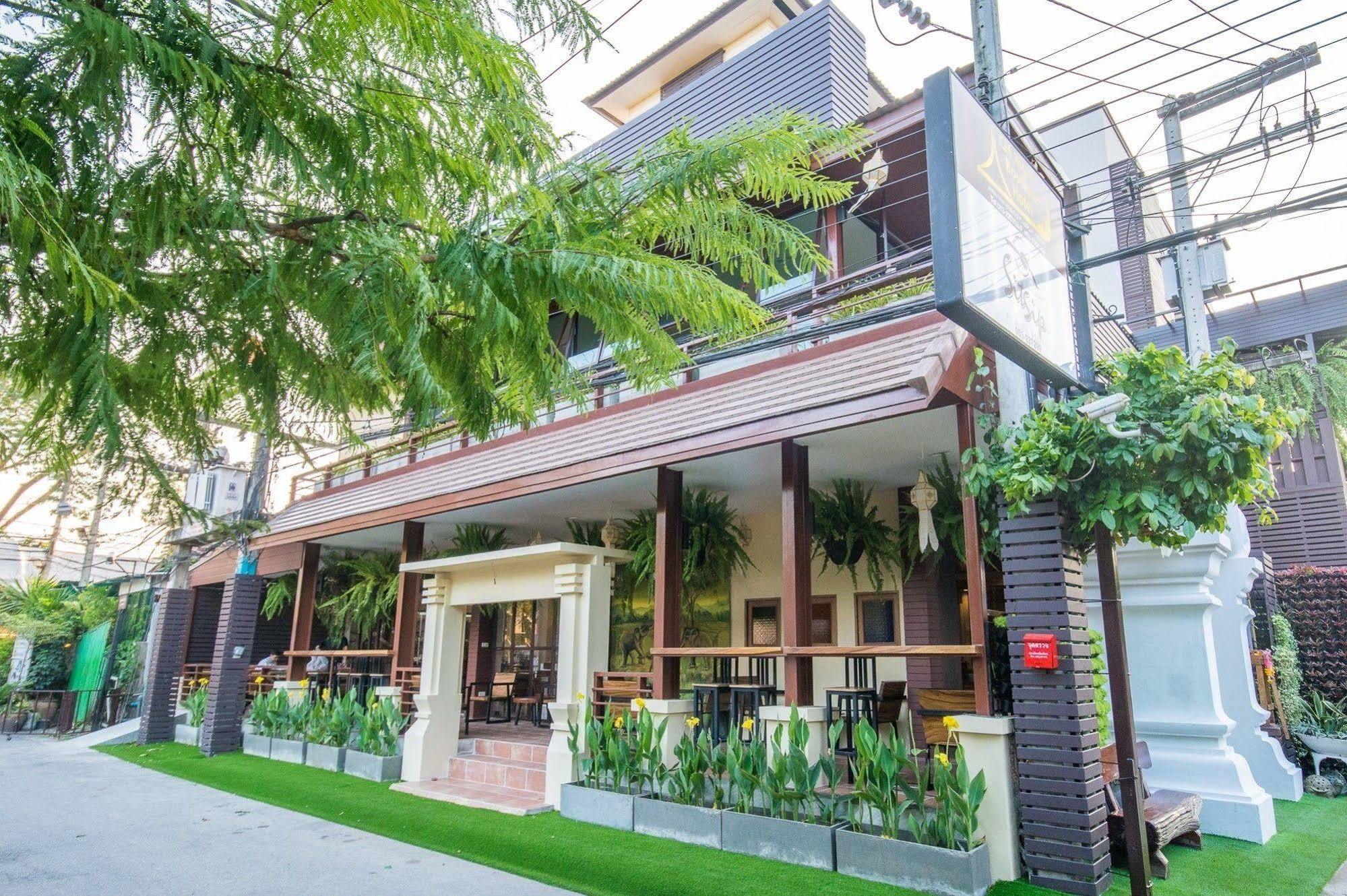 Cm Night Bazaar Boutique Hotel โรงแรม ซี เอ็ม ไนท์บาซาร์ บูทีค - Sha Plus Certified Chiang Mai Exterior photo